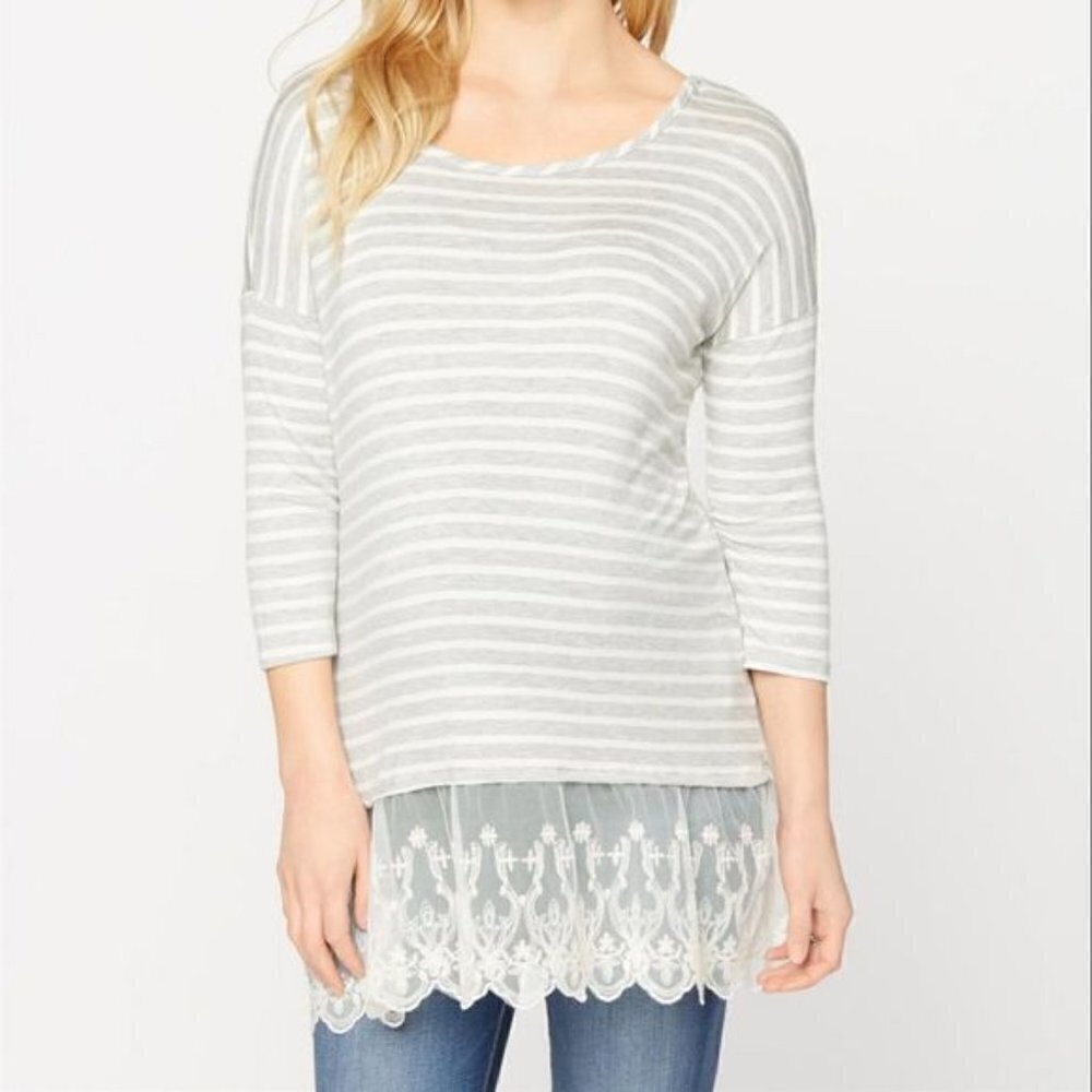 A Pea in the Pod Lace Trim High-Low Maternity Top